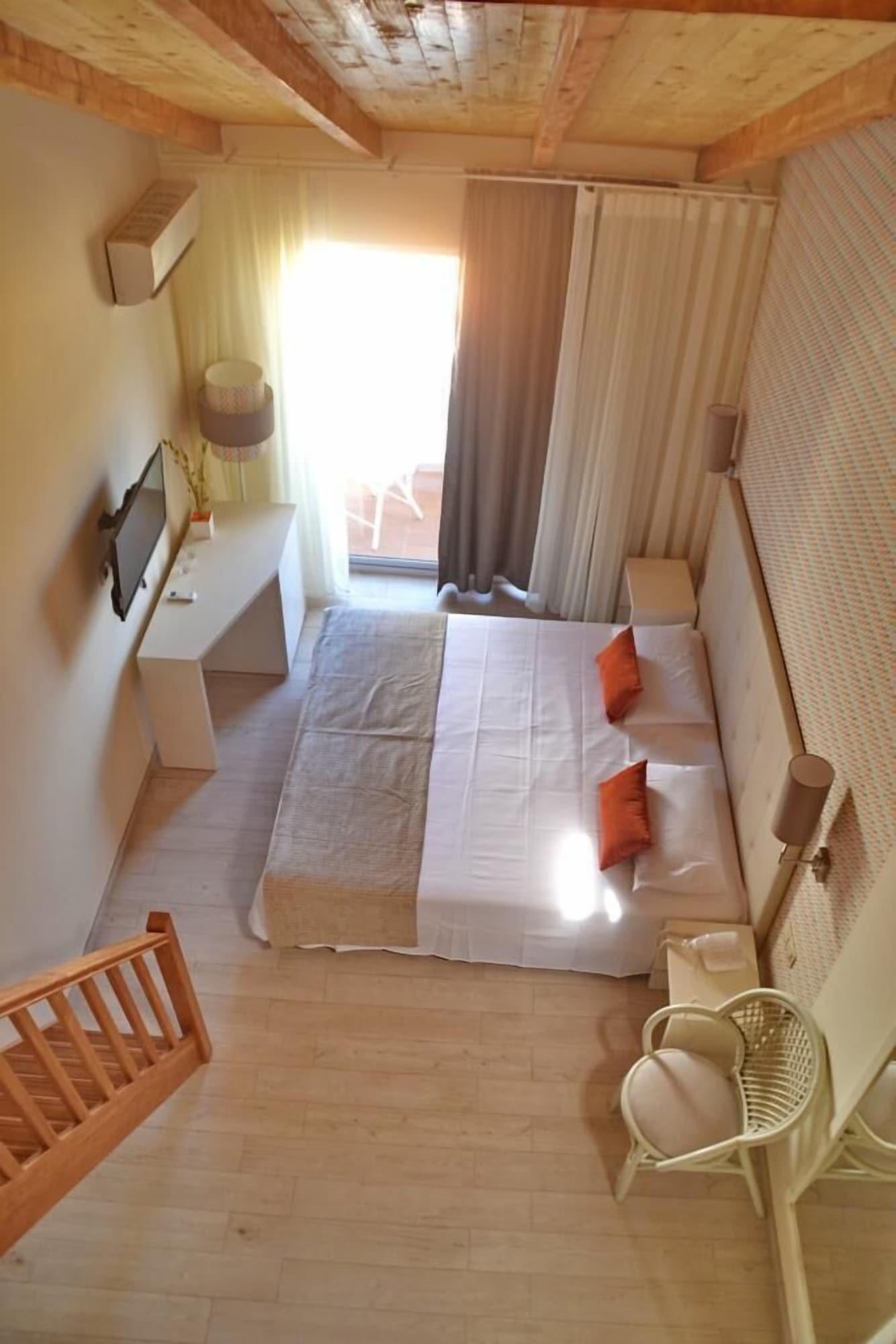 Ouril Hotel Julia Santa Maria Kültér fotó