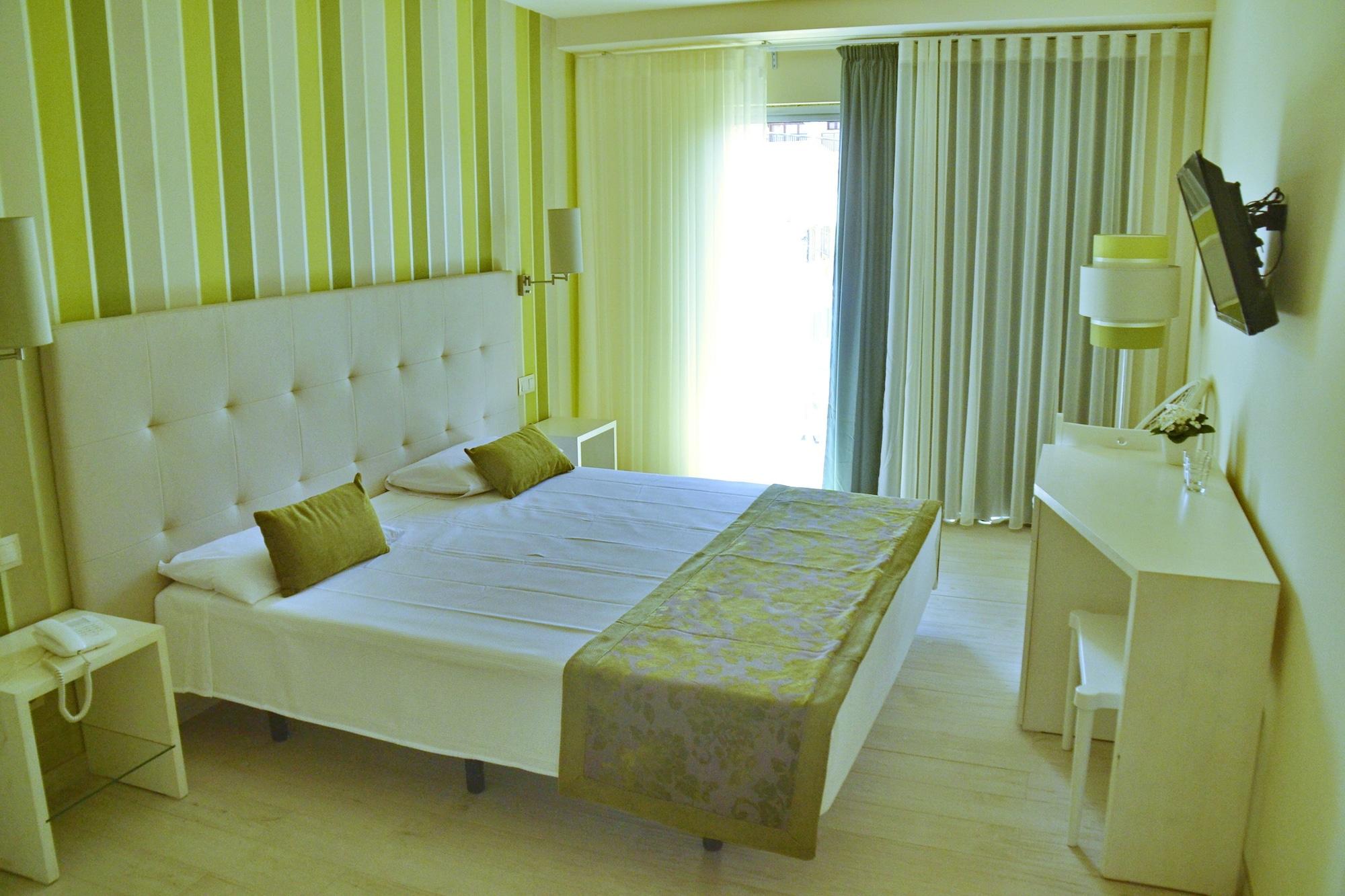 Ouril Hotel Julia Santa Maria Kültér fotó