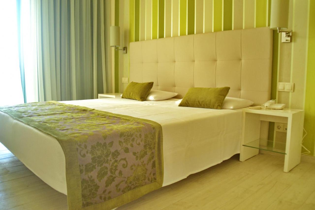 Ouril Hotel Julia Santa Maria Kültér fotó