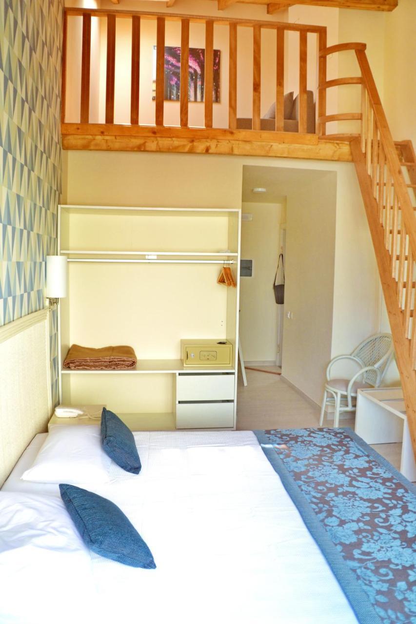 Ouril Hotel Julia Santa Maria Kültér fotó