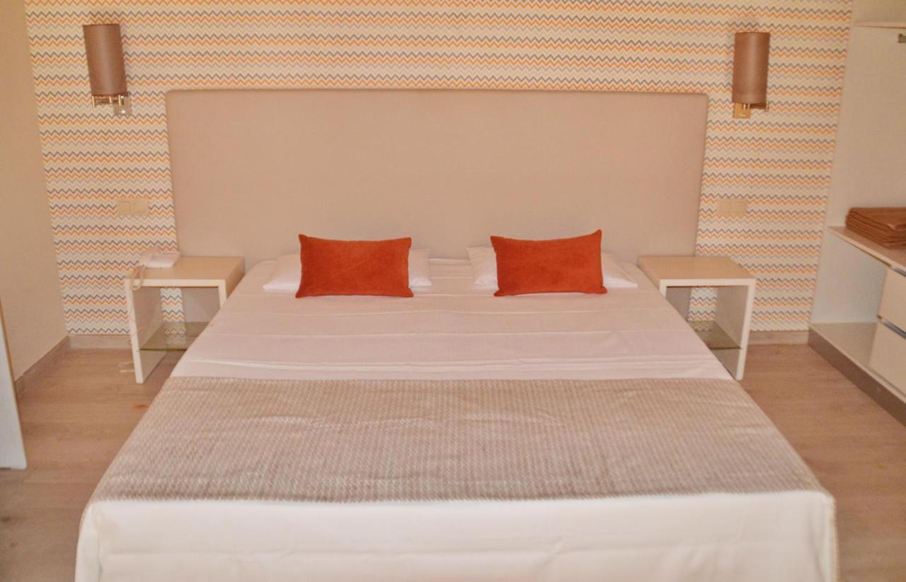 Ouril Hotel Julia Santa Maria Kültér fotó